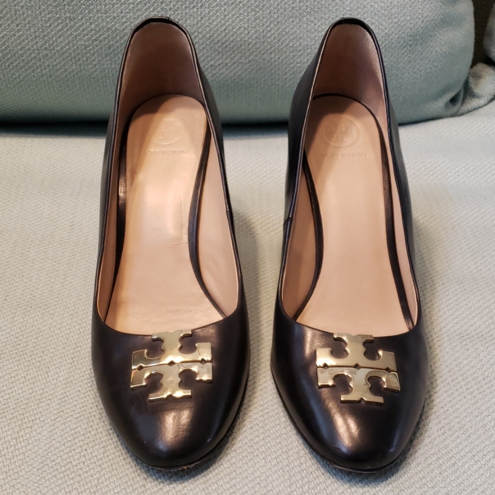 Tory Burch Black wedge size 9